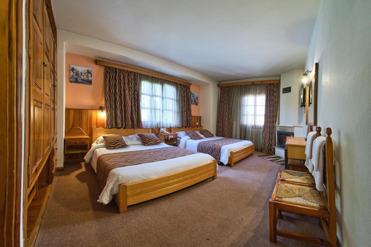 Hotel Victoria メツォヴォ エクステリア 写真